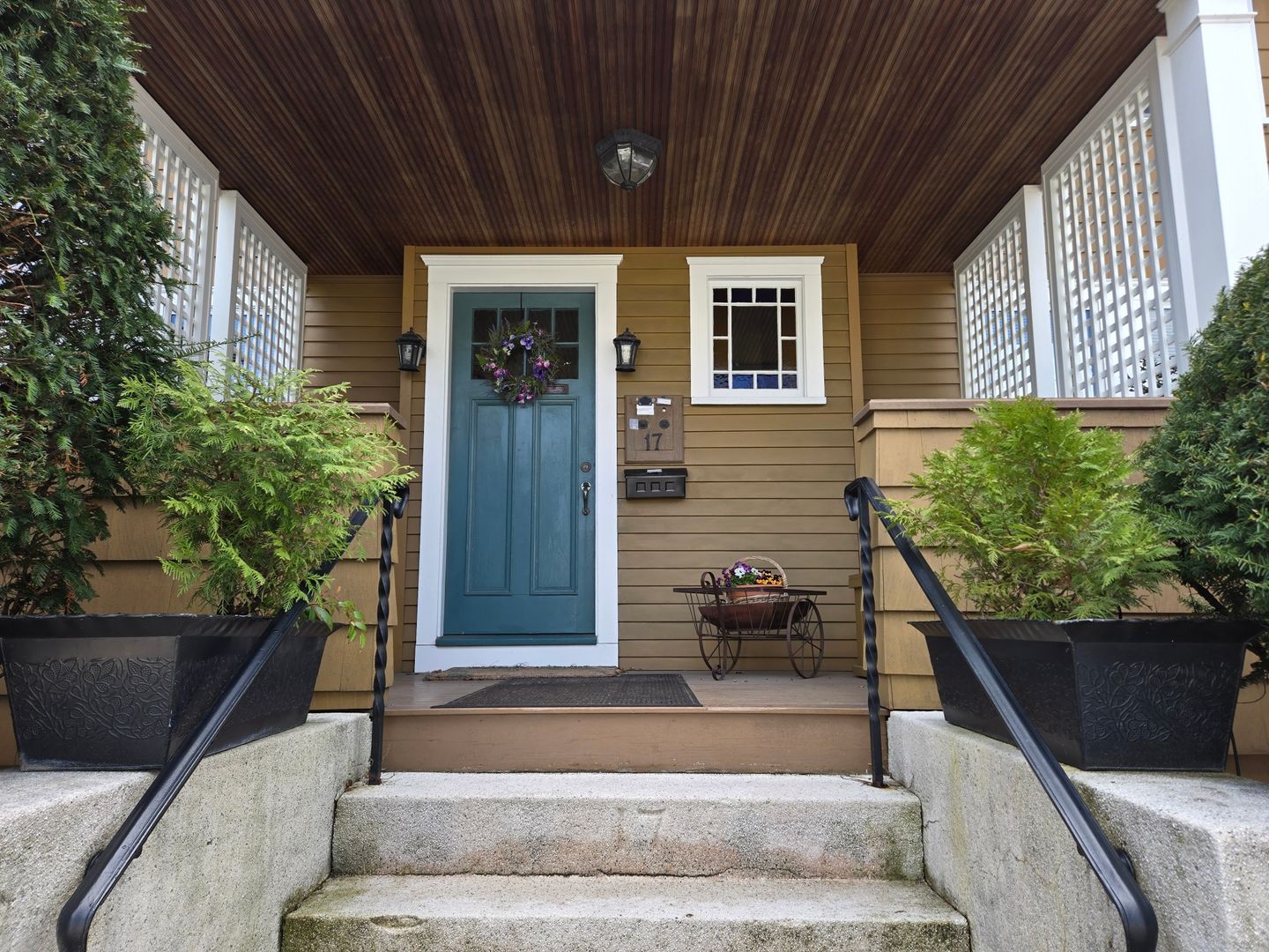 Brighton Condo: 17 Elmira St