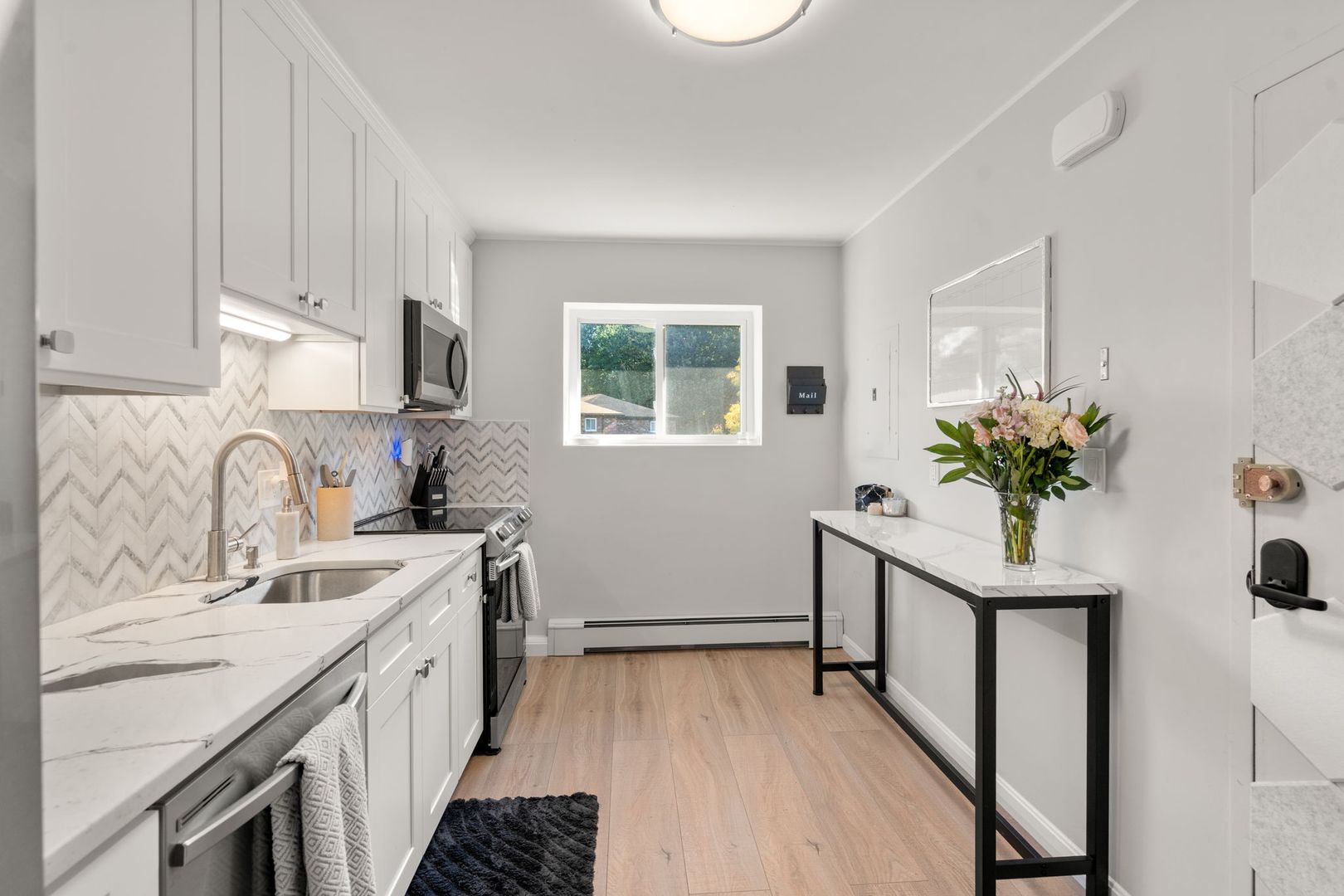 Chestnut Hill Condo: 23 Westgate Rd #6