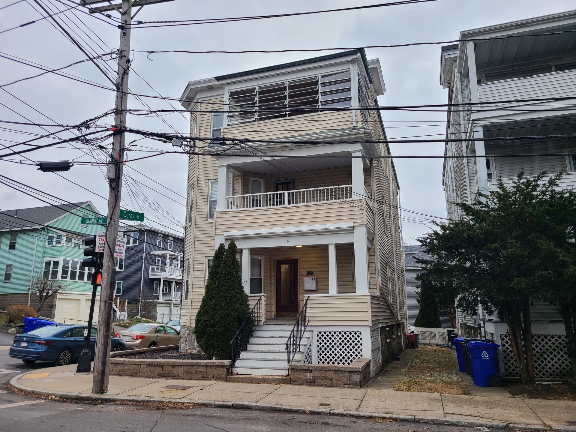 Brighton Apartment: 284 Summit Ave #2