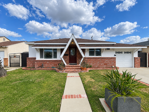 Spacious 3-Bedroom Del Aire Home with Great Layout & Private Primary Suite! – photo 1