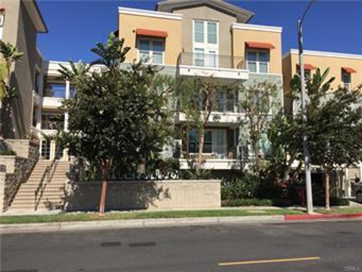 Torrance Condo: 2349 Jefferson Street #323