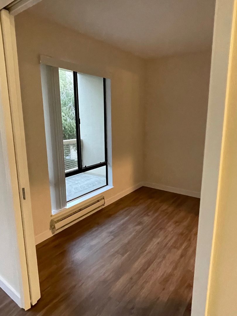 5 Commodore Drive #B303, photo 3