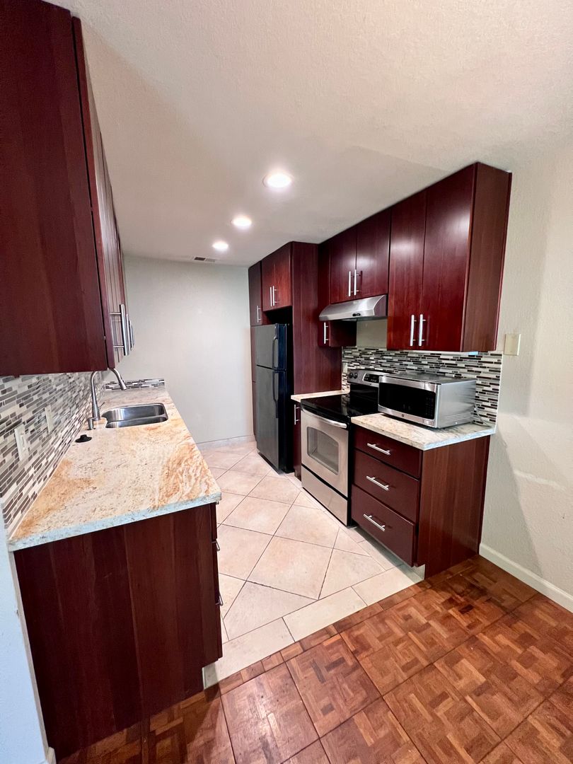 14 Emery Bay Drive, photo 5