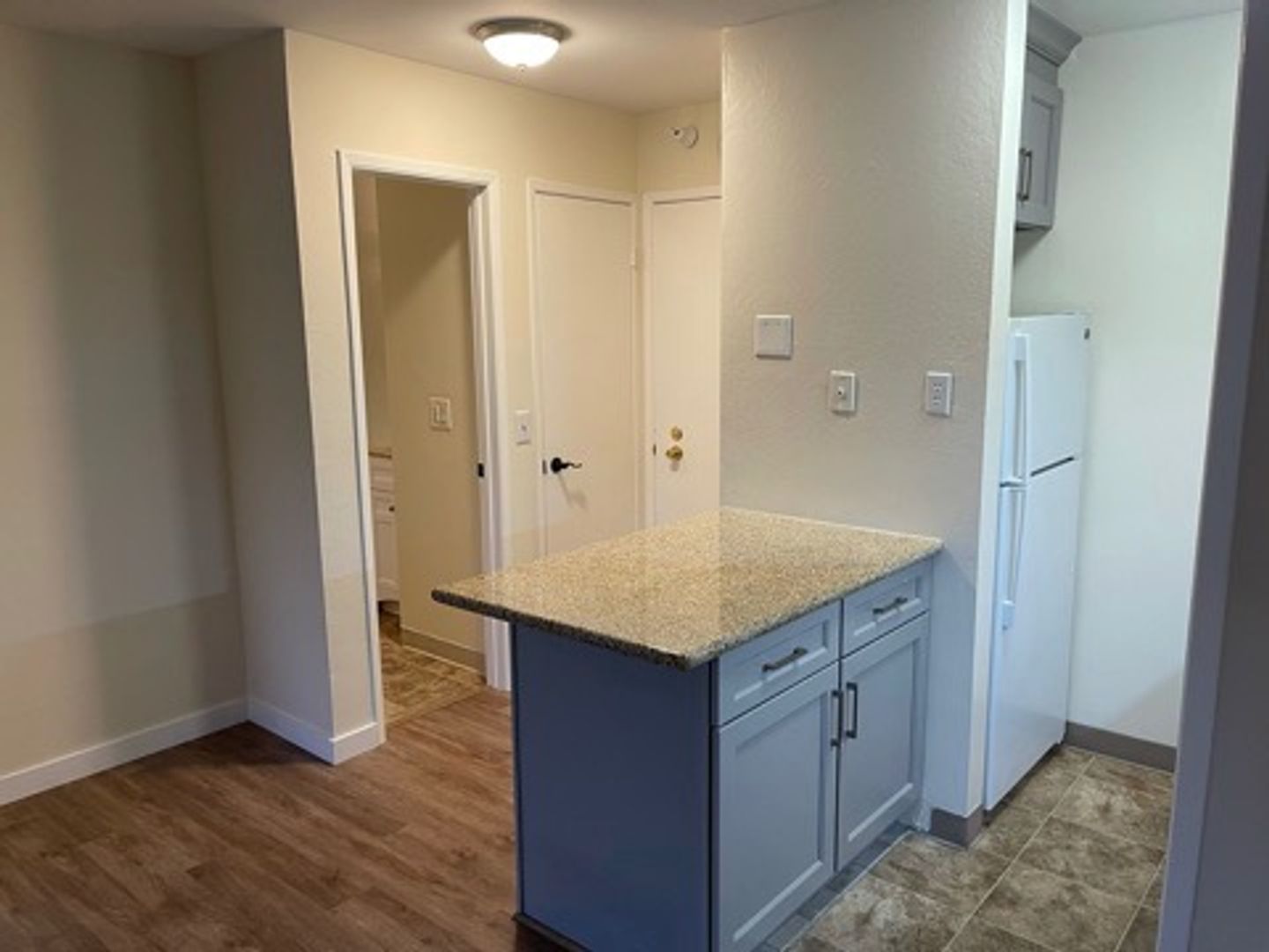 5 Commodore Drive #B303, photo 8