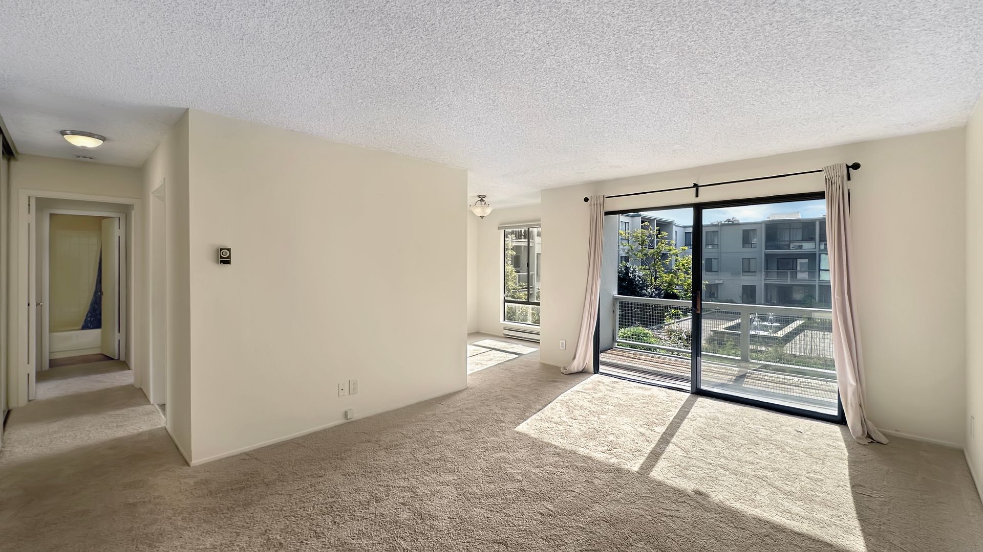 Emeryville Condo: 3 Captain Drive, Apt D306