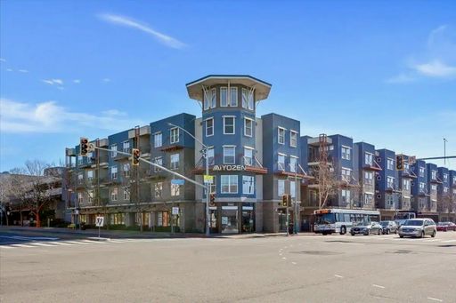 1121 40th Street, Apt 4105, Emeryville, CA 94608
