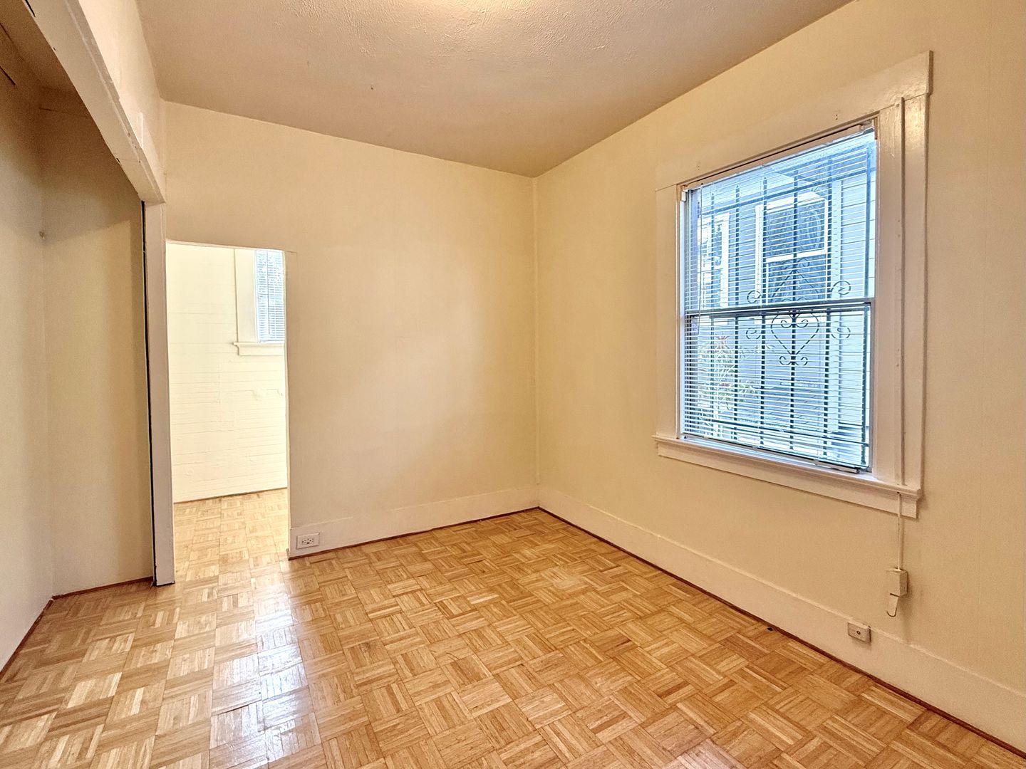 5913 Vallejo Street, photo 11