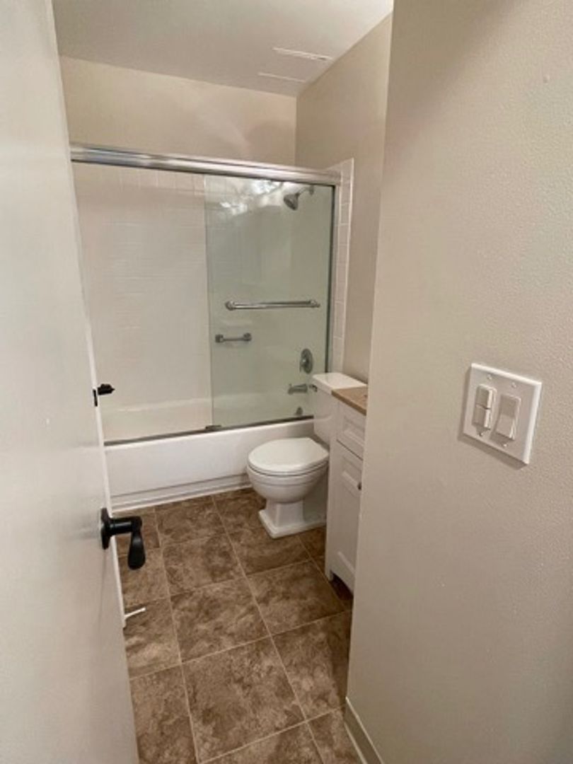 5 Commodore Drive #B303, photo 9