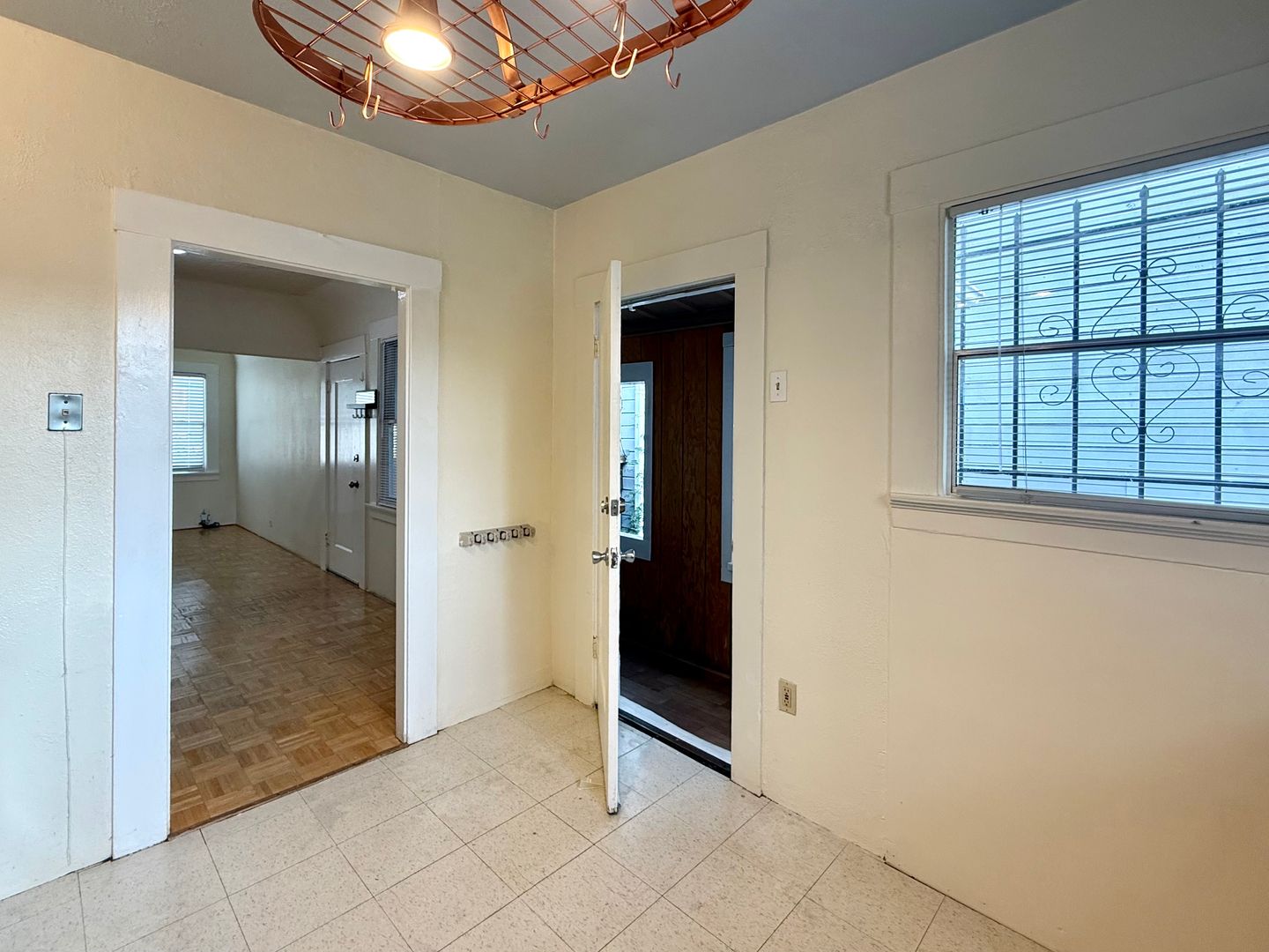5913 Vallejo Street, photo 25