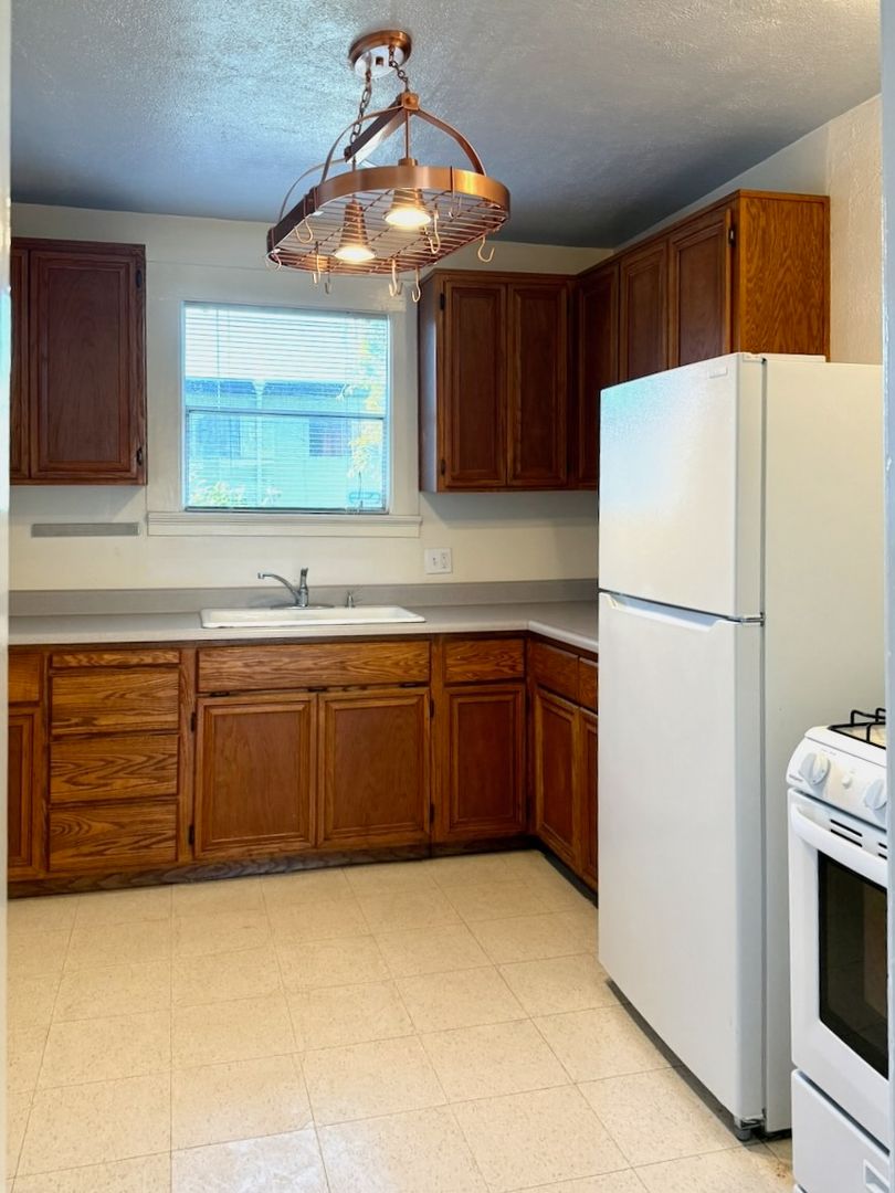 5913 Vallejo Street, photo 6