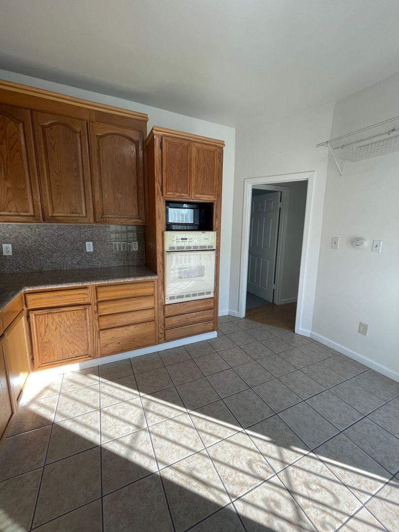 758 18th Street #758, photo 5