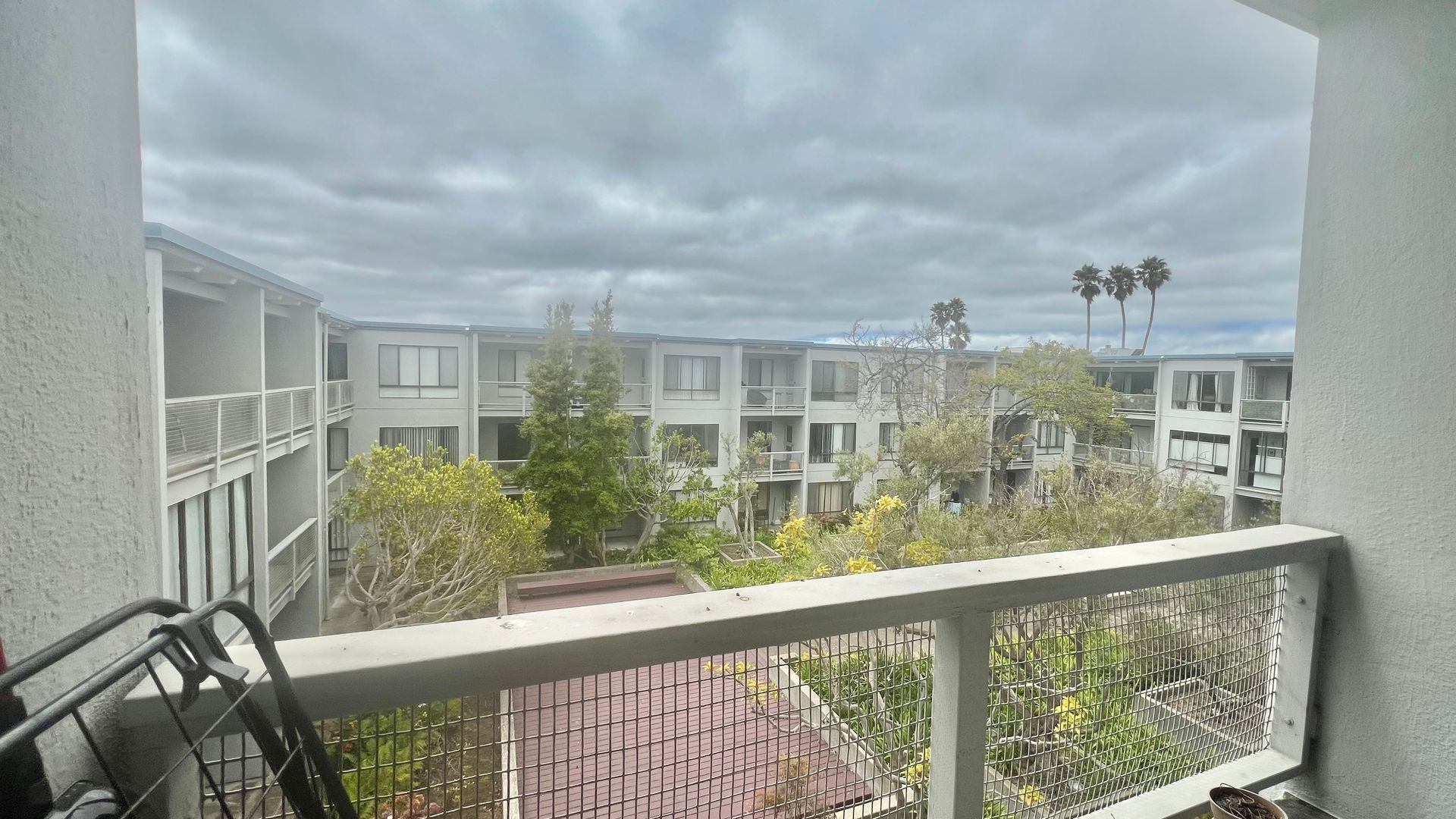 Emeryville House: 2 Anchor Drive, Apt F486