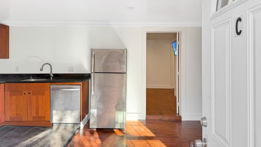 1623 Harmon St. Apt C, Berkeley, CA 94703