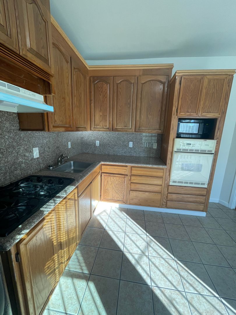 758 18th Street #758, photo 4