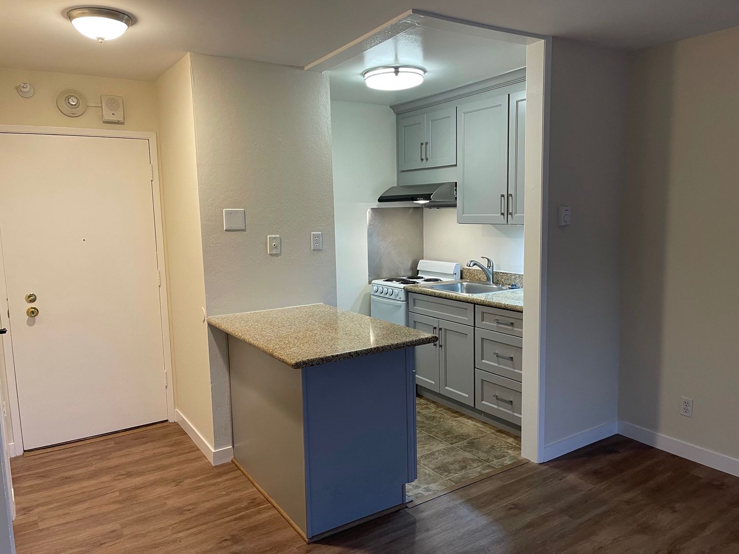 5 Commodore Drive #B303, photo 6