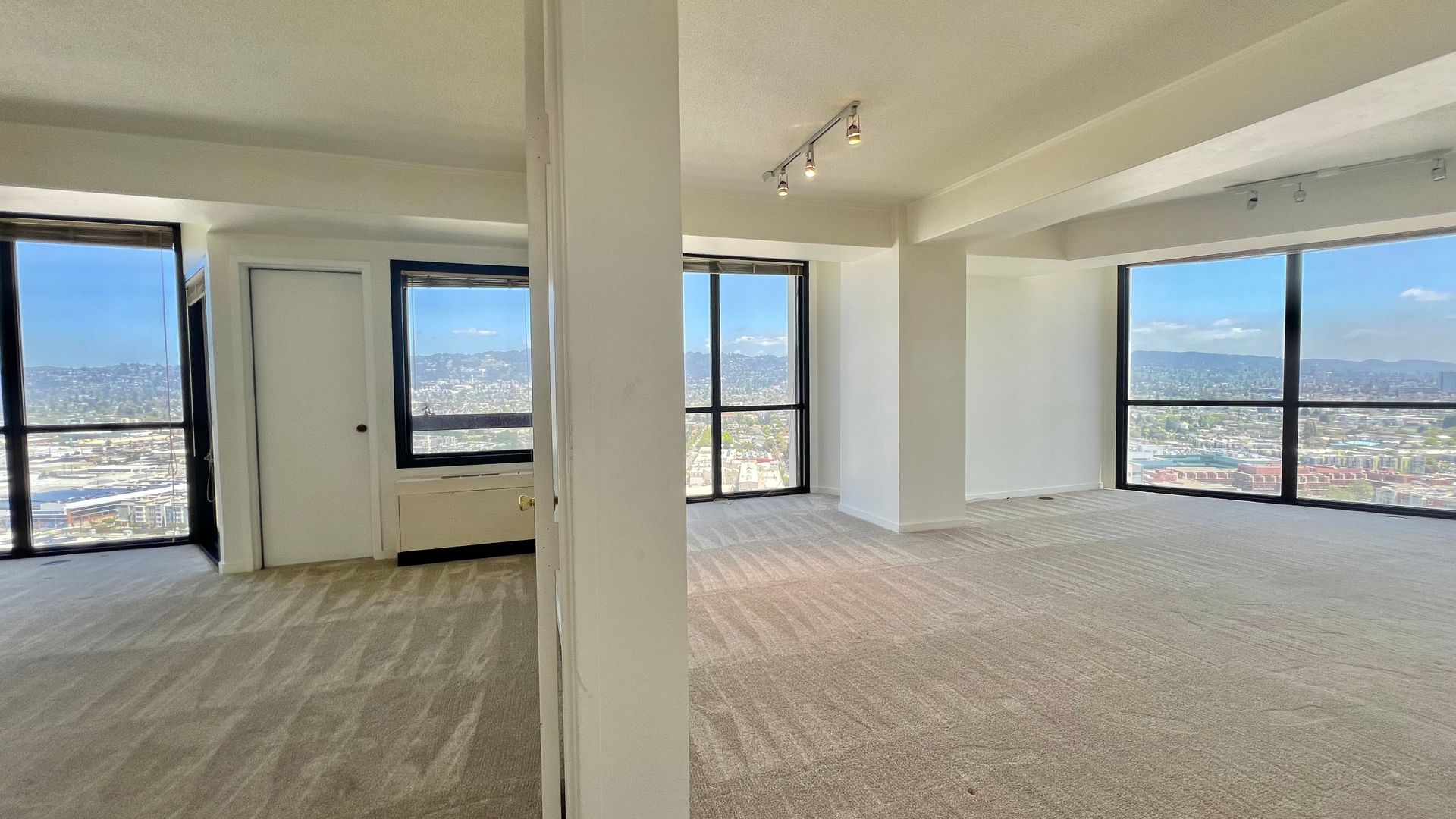 Emeryville Condo: 6363 Christie Avenue, APT 2927