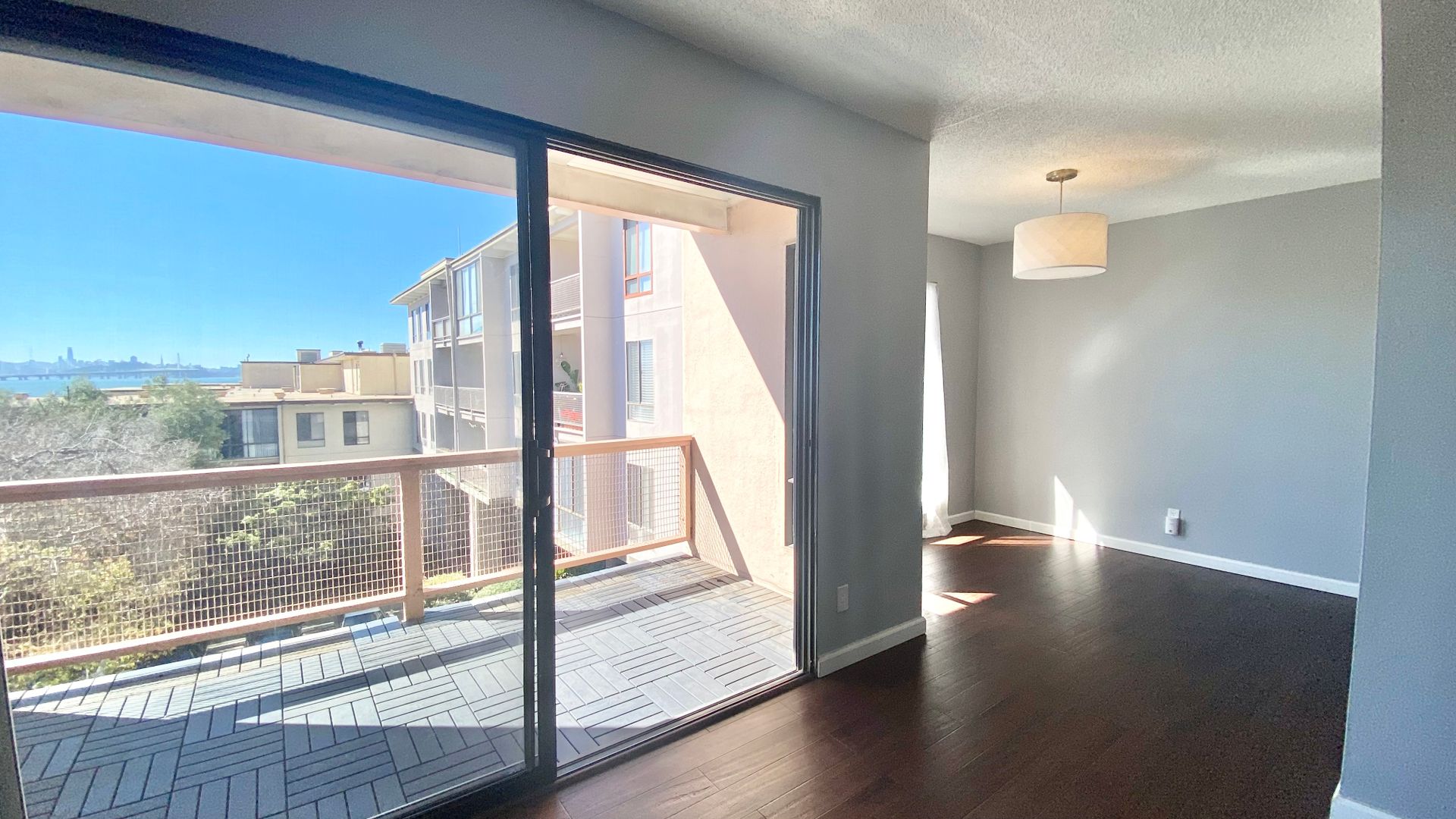 Emeryville Condo: 4 Commodore Drive, Apt D447