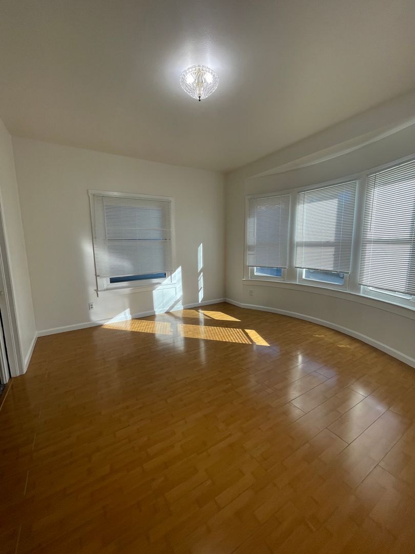 758 18th Street #758, photo 1