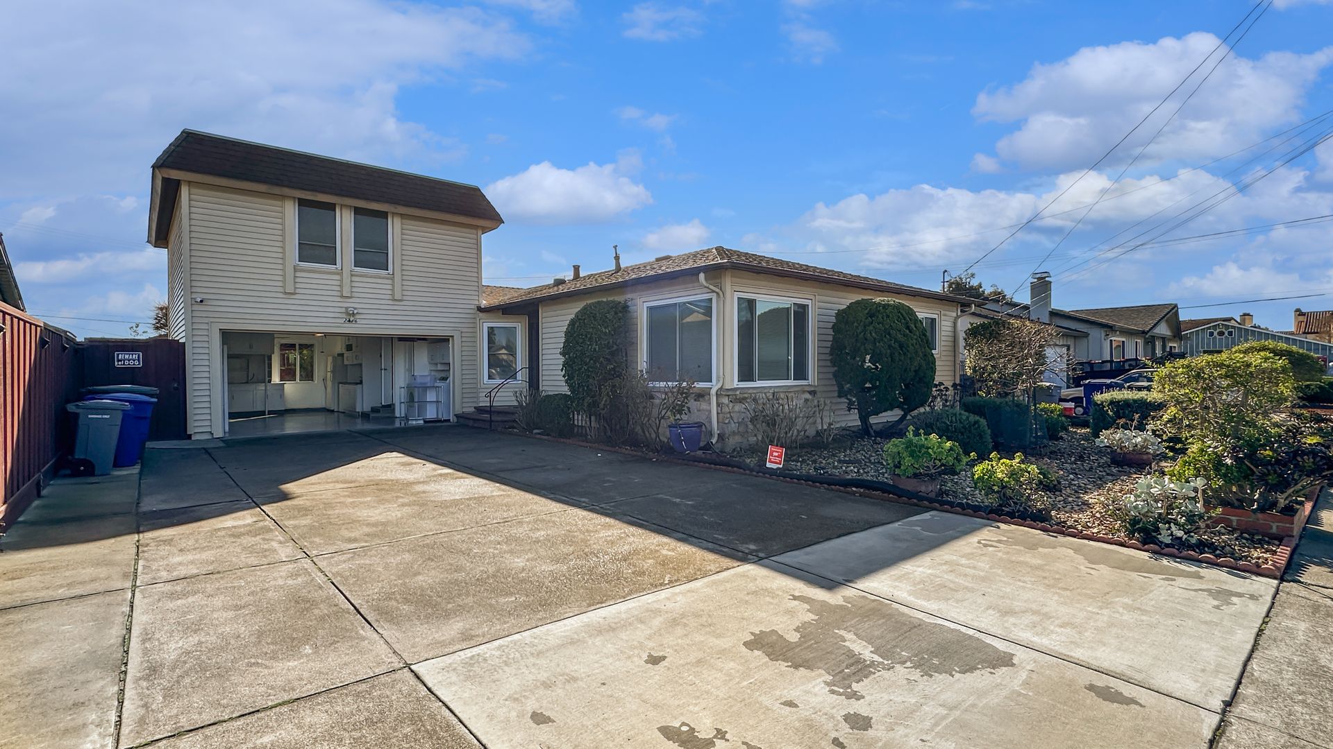 San Leandro House: 2476 Fiji Way