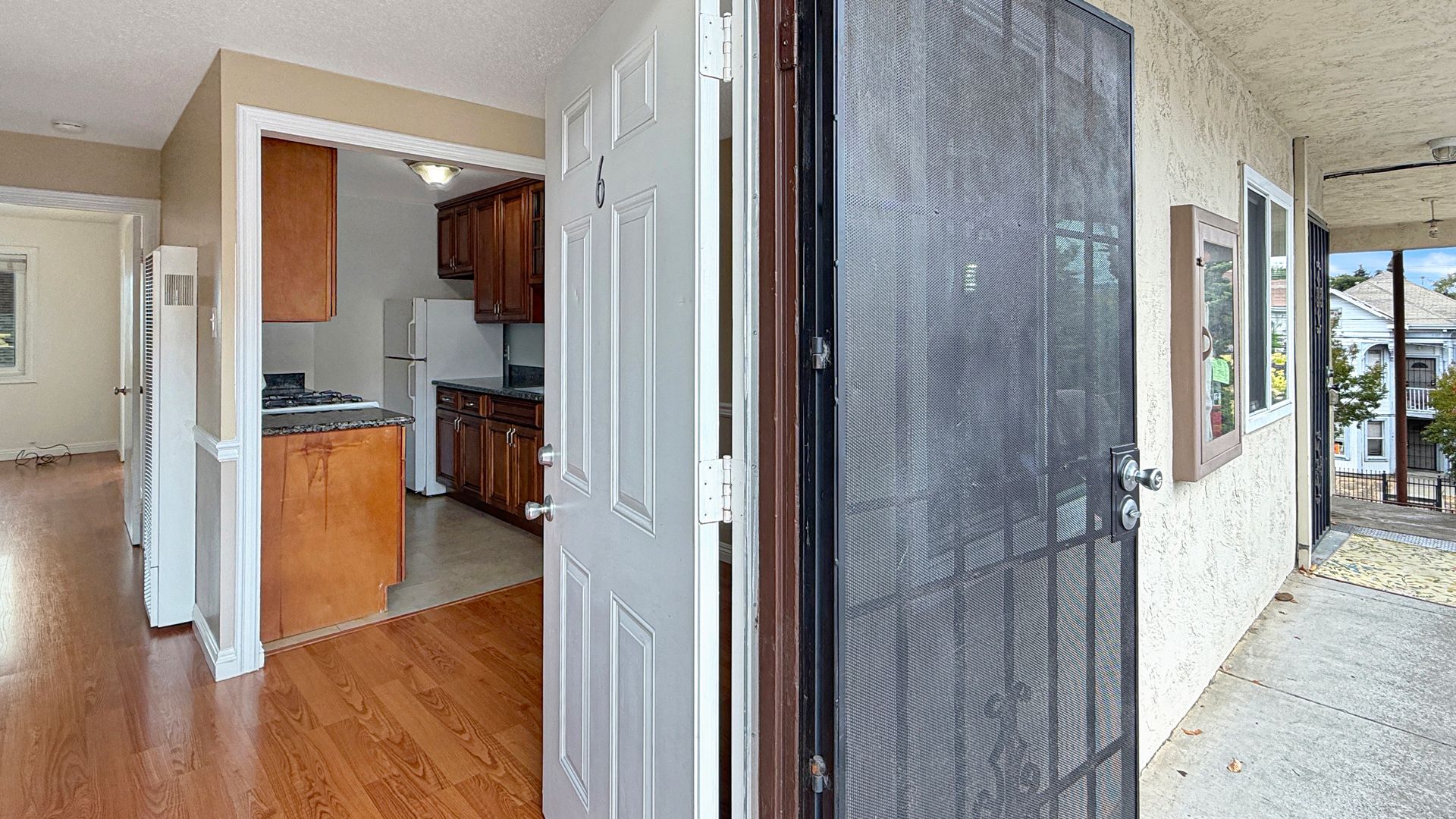 1816 Fairview Street #6, photo 2