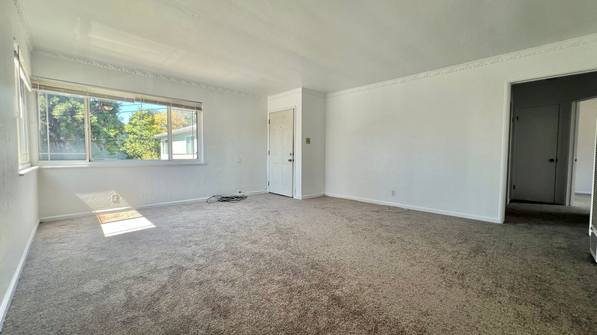 Oakland House: 4350 Fleming Ave.