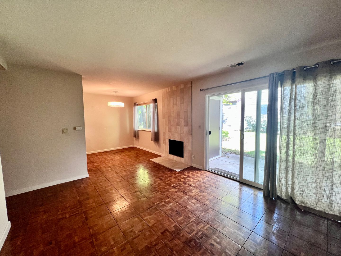 14 Emery Bay Drive, photo 1