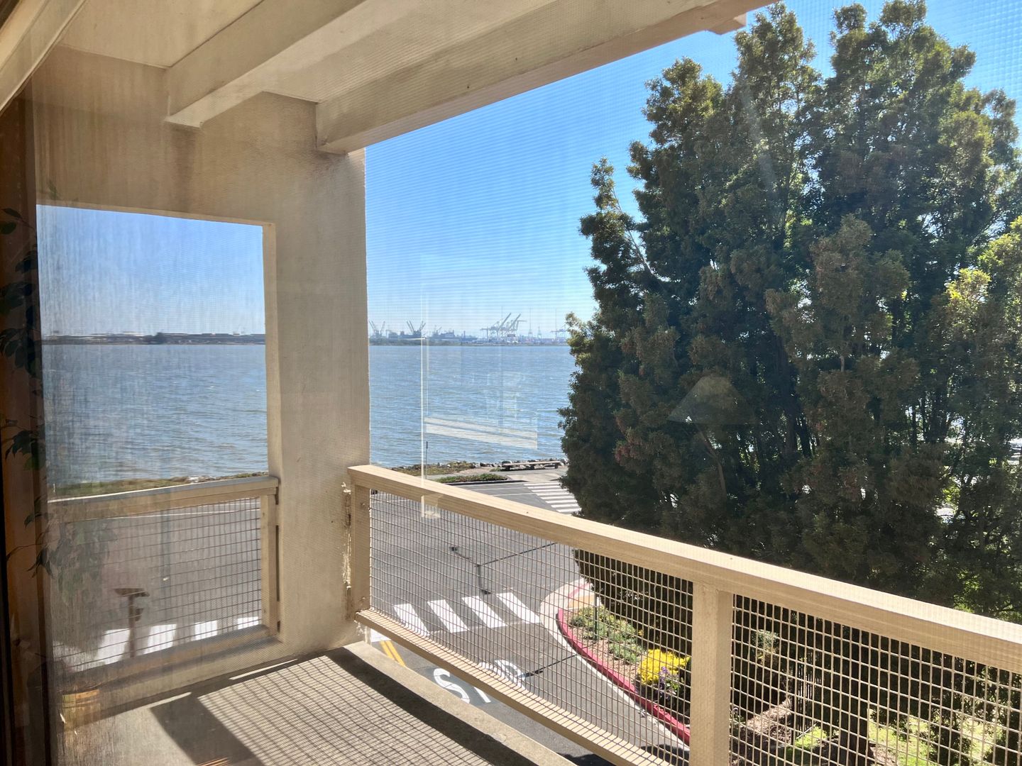Emeryville Condo: 2 Admiral Drive, Apt B371