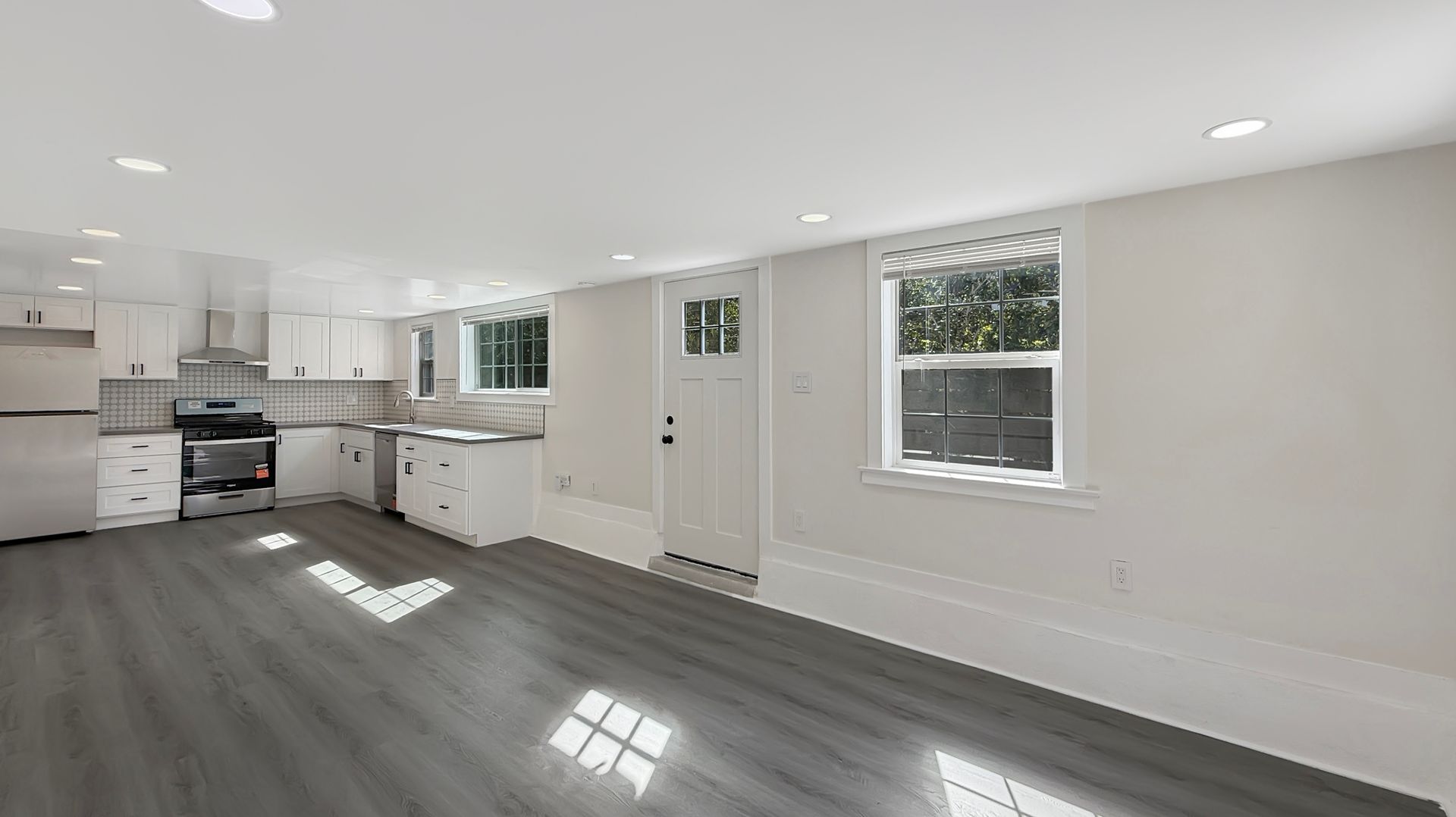 Berkeley Apartment: 1623 Harmon Street, Apt B