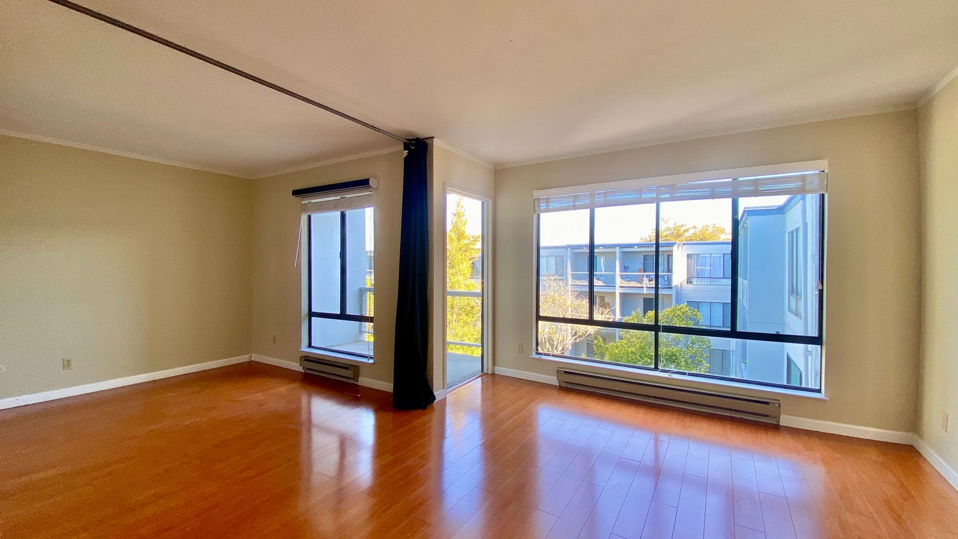 Emeryville Condo: 2 Anchor Drive, Apt F481