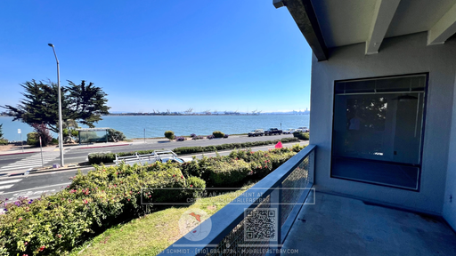 3 Commodore Dr. #255, Emeryville, CA 94608