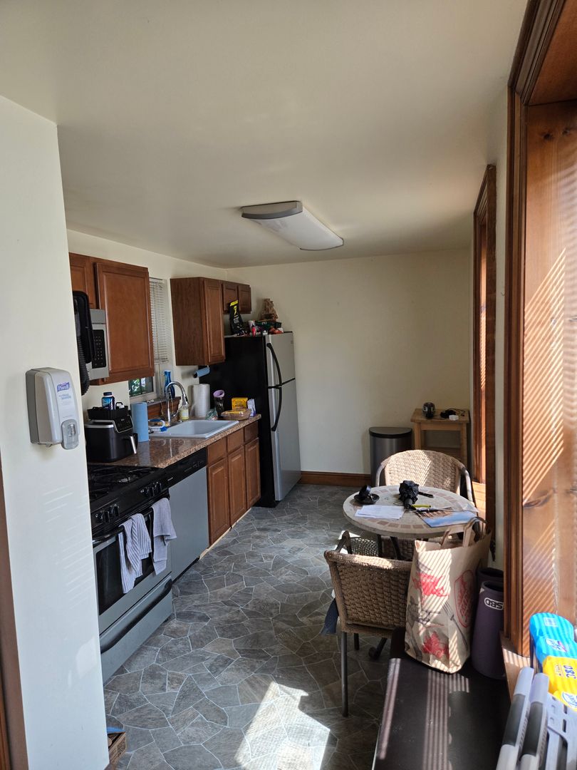 Pittsburgh Apartment: 100 East North Ave