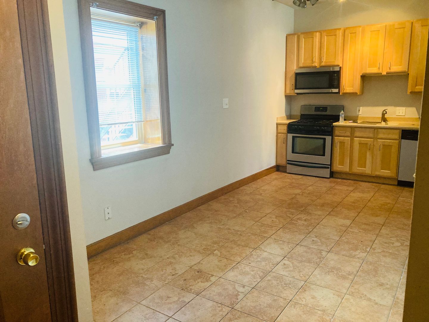 Pittsburgh Apartment: 100 East North Ave