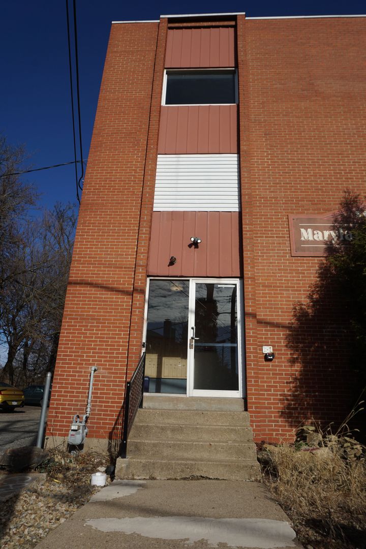 Pittsburgh Apartment: 564 Maryland Avenue