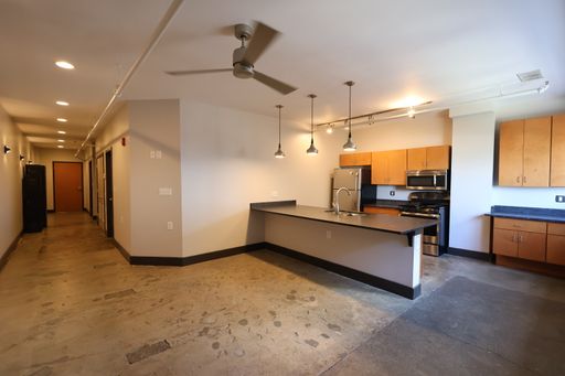 Locker Room Lofts - Large 2 Bedroom/2 Bathroom – photo 1