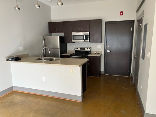 The Ponce de Leon - 1 Bed/1 Bath Modern Live/Work Space – photo 1