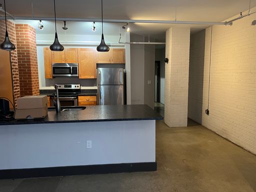Locker Room Lofts - Large 1 Bed/1 Bath on Ground Level – photo 1