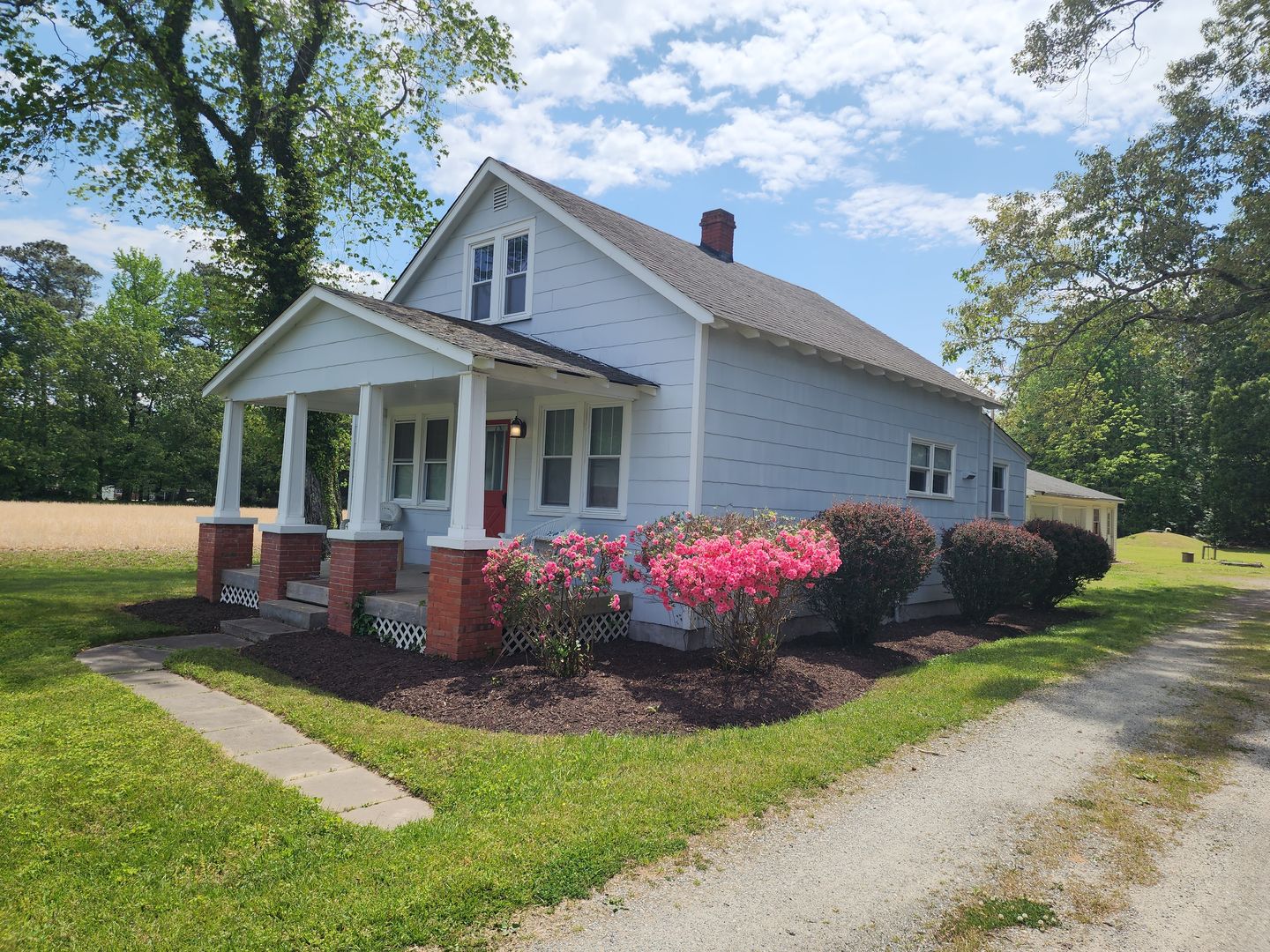 West Point House: 33198 King William Rd.