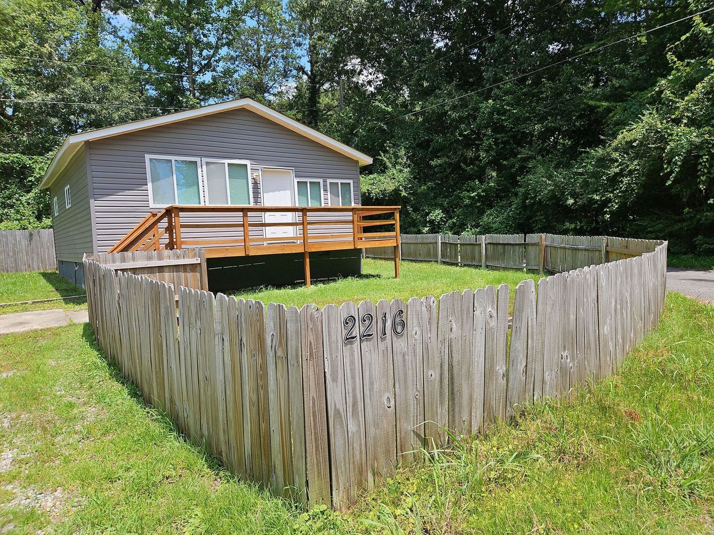 Providence Forge House: 2216 S Landing Rd