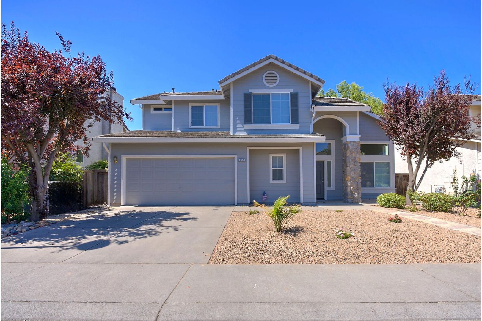 Folsom House: 153 Gilded Rock Cir