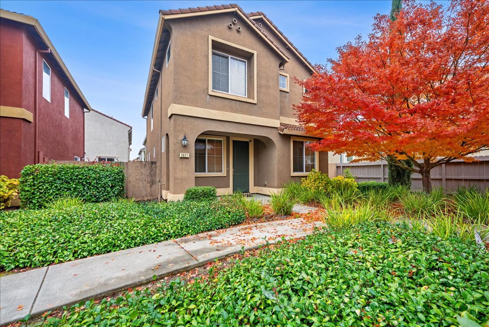 Sacramento House: 3621 El Dala Ln