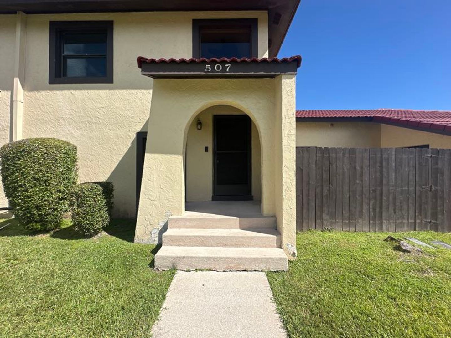 Kissimmee House: 507 Hunter Cir