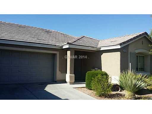 Beautiful 3 bedroom patio home with 2 car attached garage. – photo 1