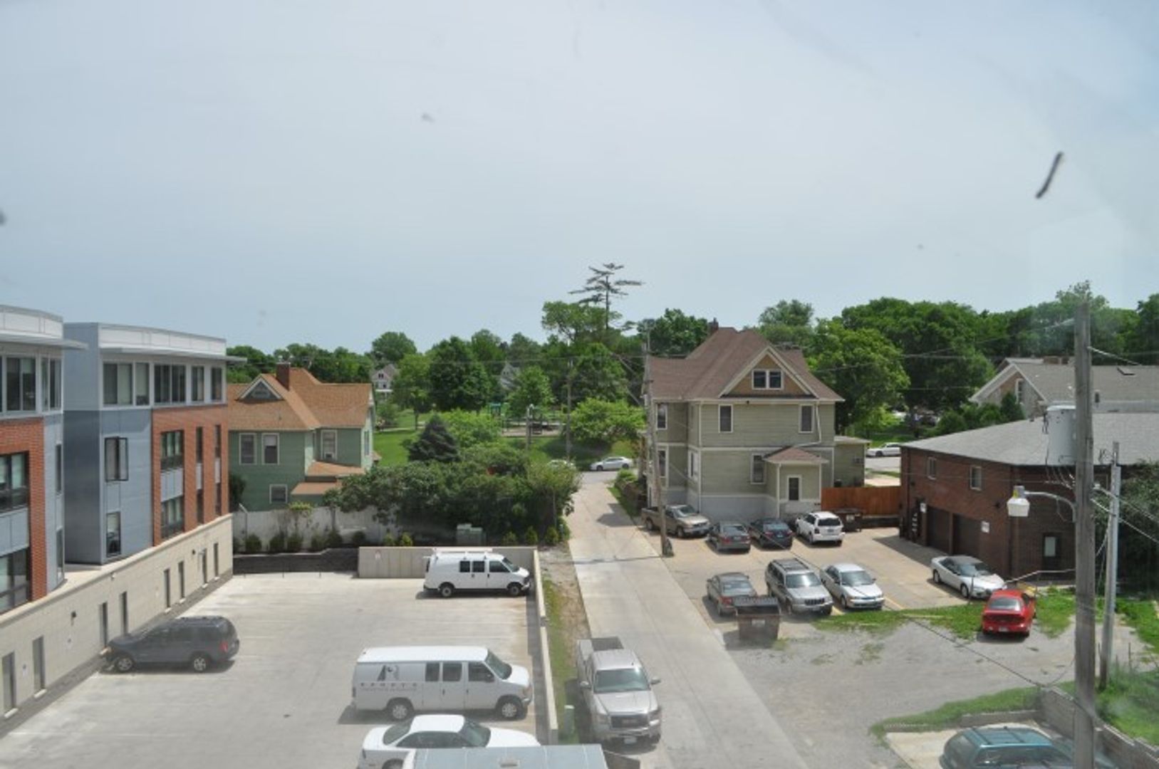 Iowa City Apartment: 146 S VanBuren