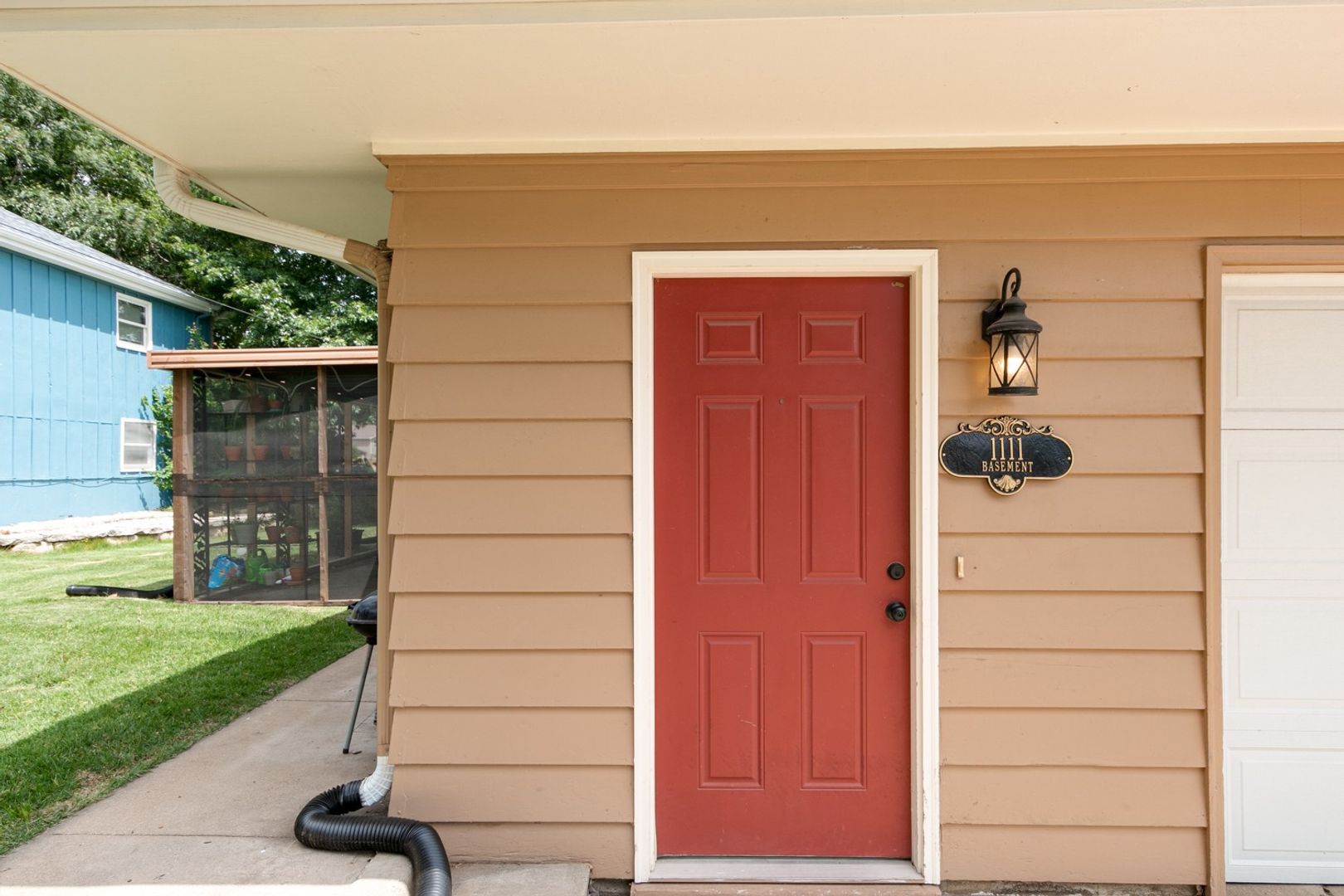 Manhattan Apartment: 1111 Wharton Manor Road