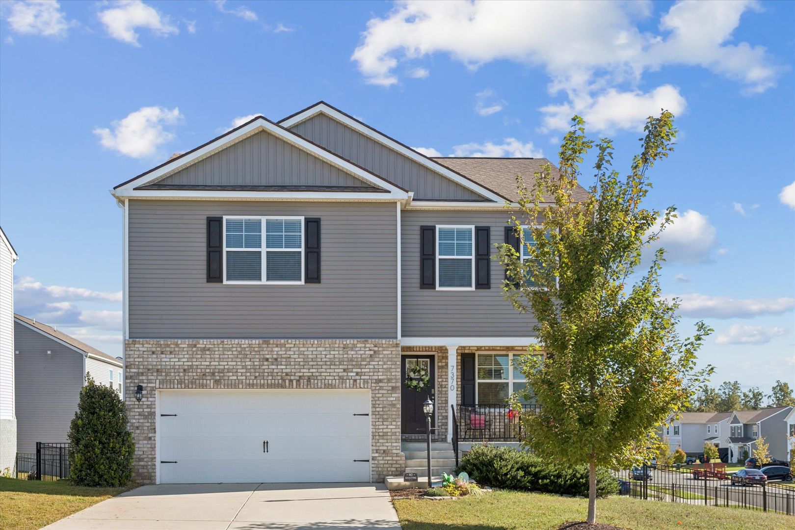 New kent House: 7370 Fougere Place