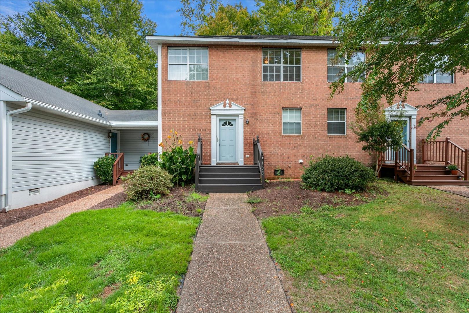 Williamsburg Townhome: 5403 Sasha Ct
