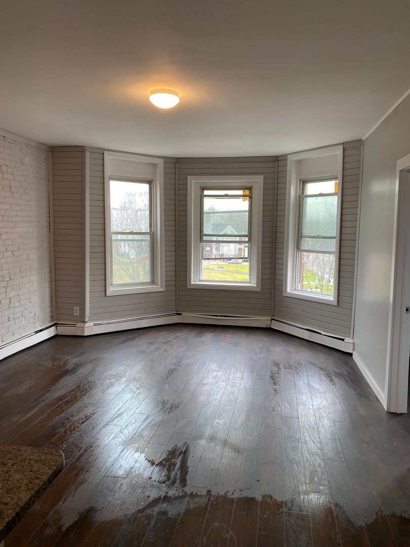 Dorchester Apartment: 620 Dudley Street