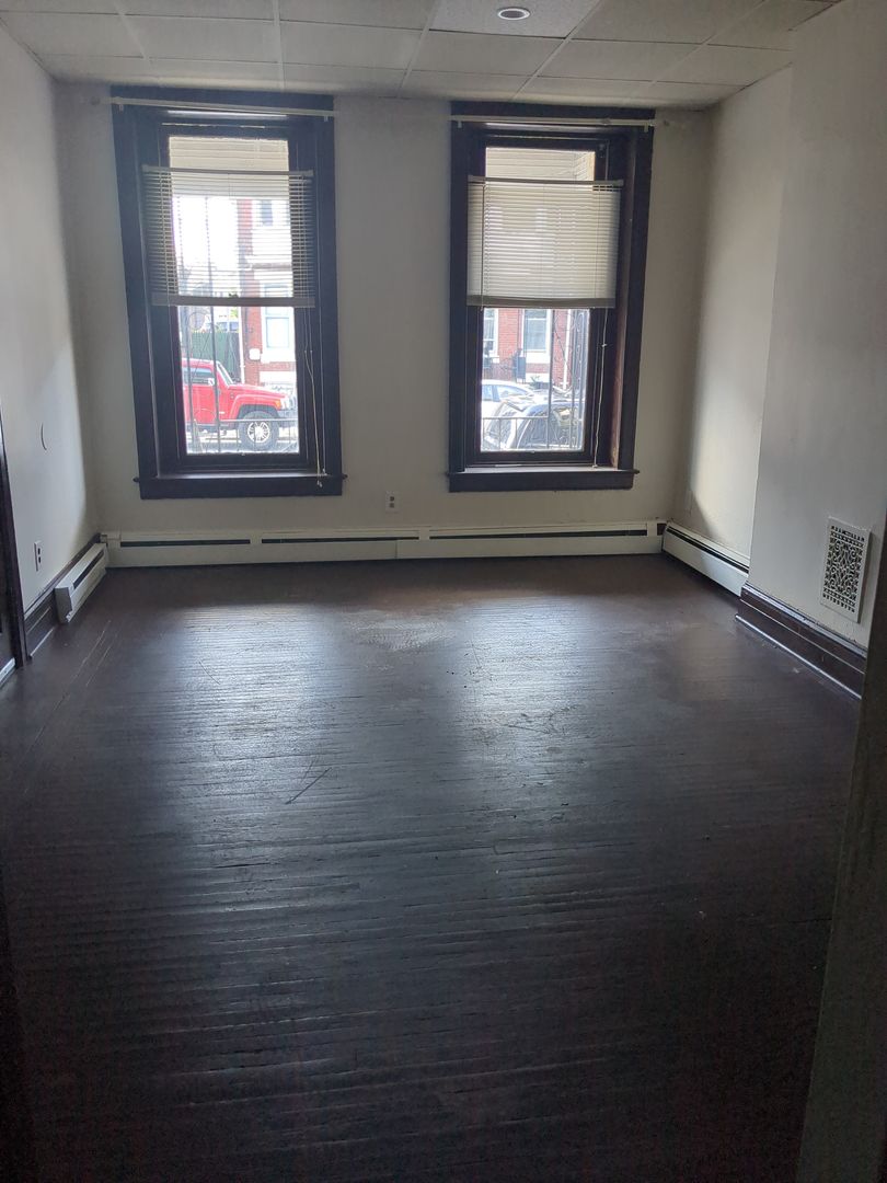 York Apartment: 620 West King Street