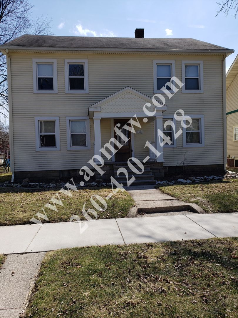 Fort Wayne Apartment: 1018 Rivermet Ave