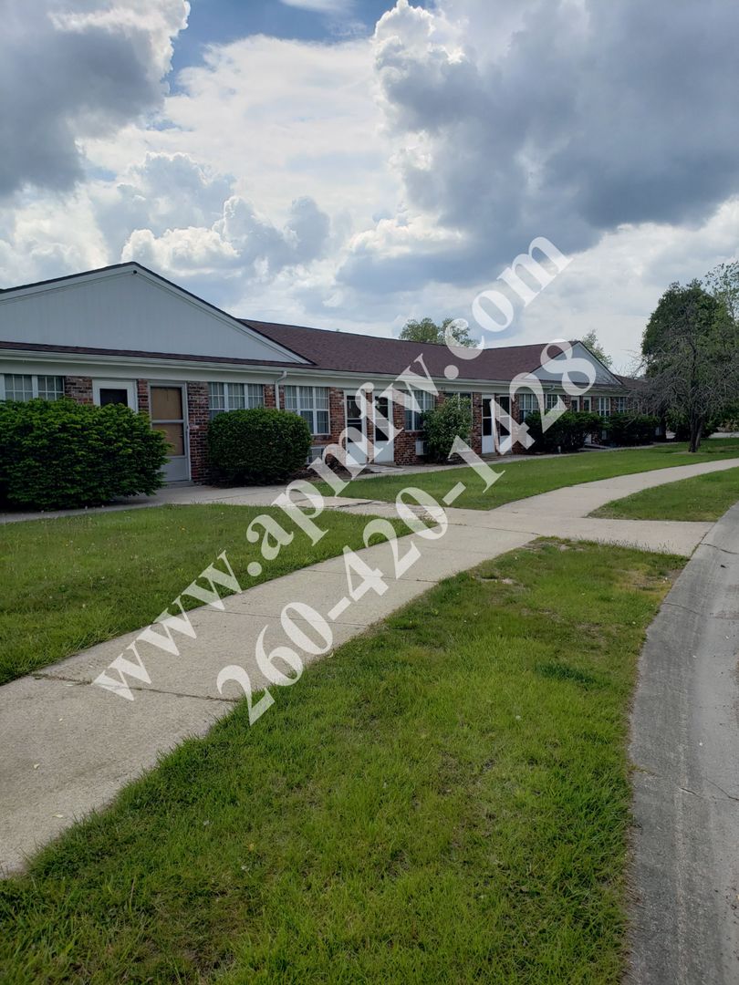 Fort Wayne Apartment: 4712 Elsdale Dr